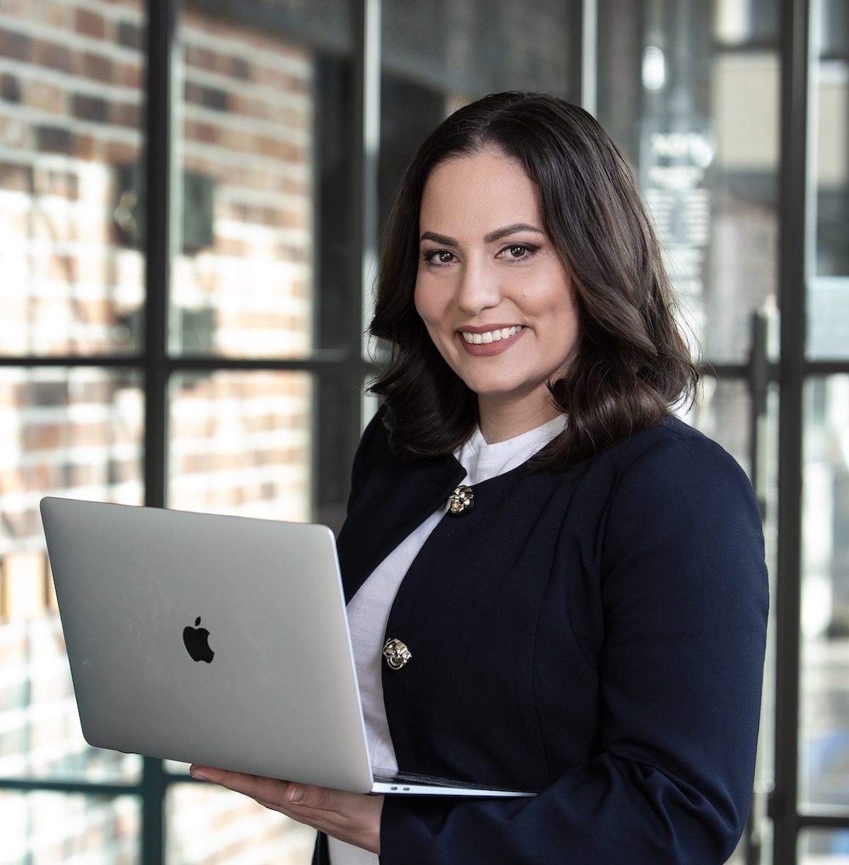 Kristina Makovini, CFO at INCORPORTAS